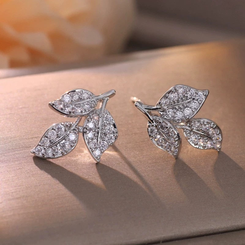 Women's Leaf Earrings Elegant And High-end Birthday Gift