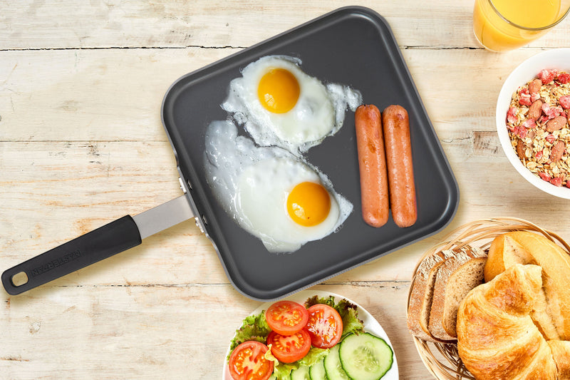 3 PACK CHEFS BUNDLE - 11" GRIDDLE + 8" FRY PAN + 9.5" FRY PAN, WITH STAINLESS STEEL HANDLE, SILICONE HANDLE COVER, CAST ALUMINUM WITH SWISS BRAND ILAG XERADUR 2 CERAMIC PTFE-FREE NON-STICK
