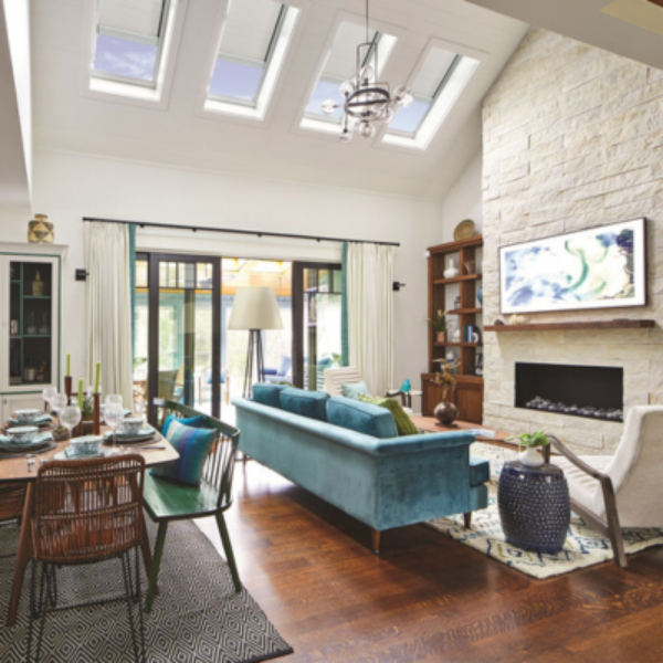 VELUX Manual Venting Curb Mount Skylight - White Solar Powered Shade