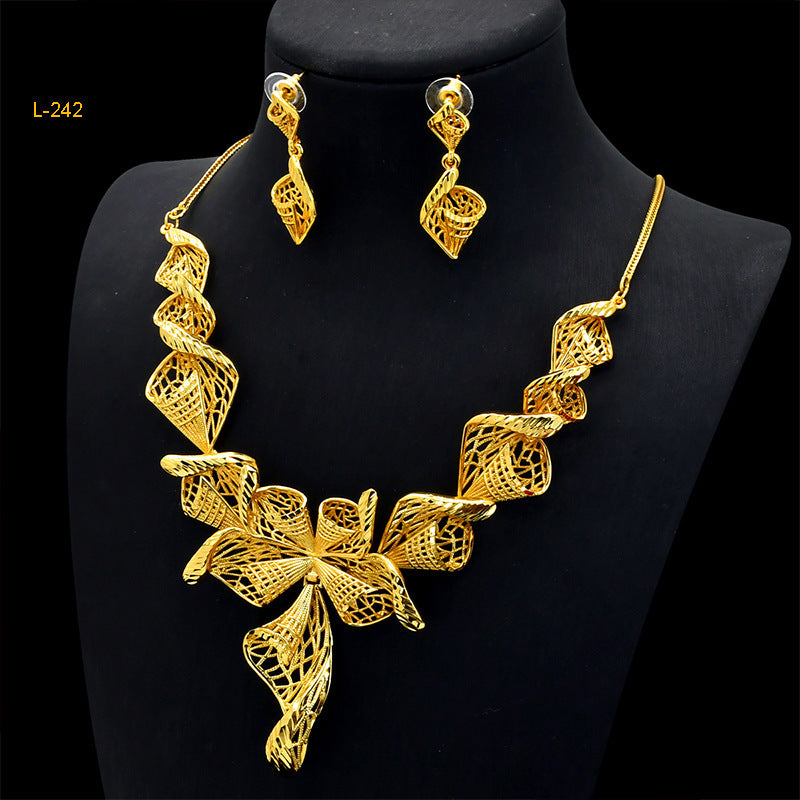 Gold Flower Jewelry Set