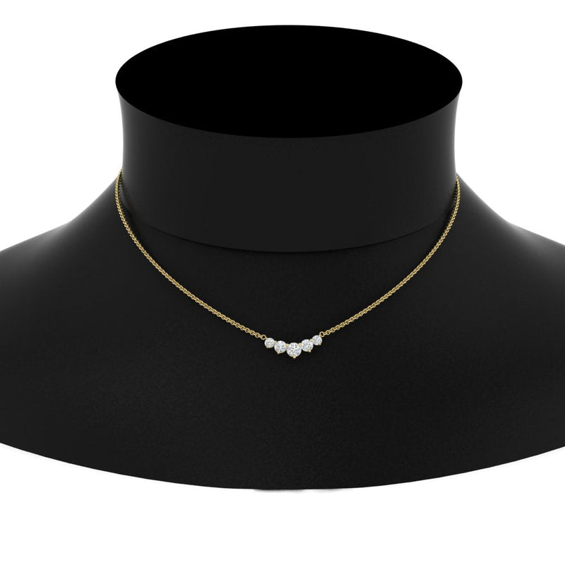 0.75 Carat Graduating Round Diamond Pendant