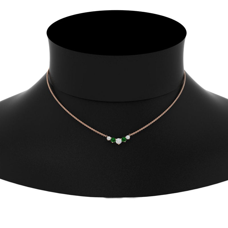 0.75 Carat Graduating Round Diamond Pendant
