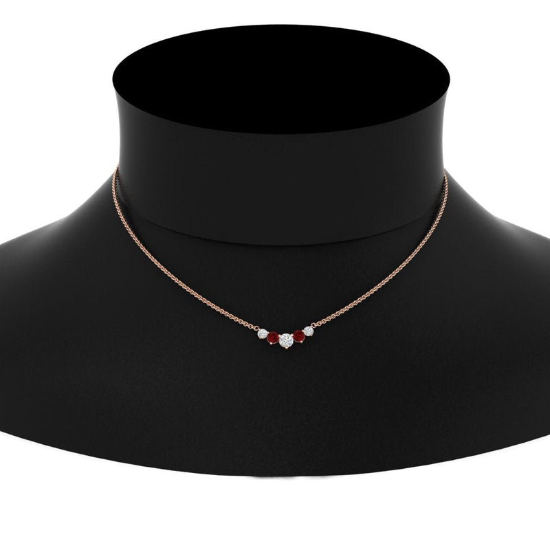 0.75 Carat Graduating Round Diamond Pendant