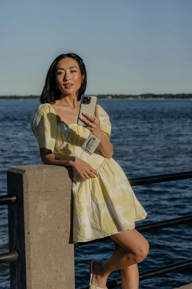 Blooming Check Magnetic Case and Wallet