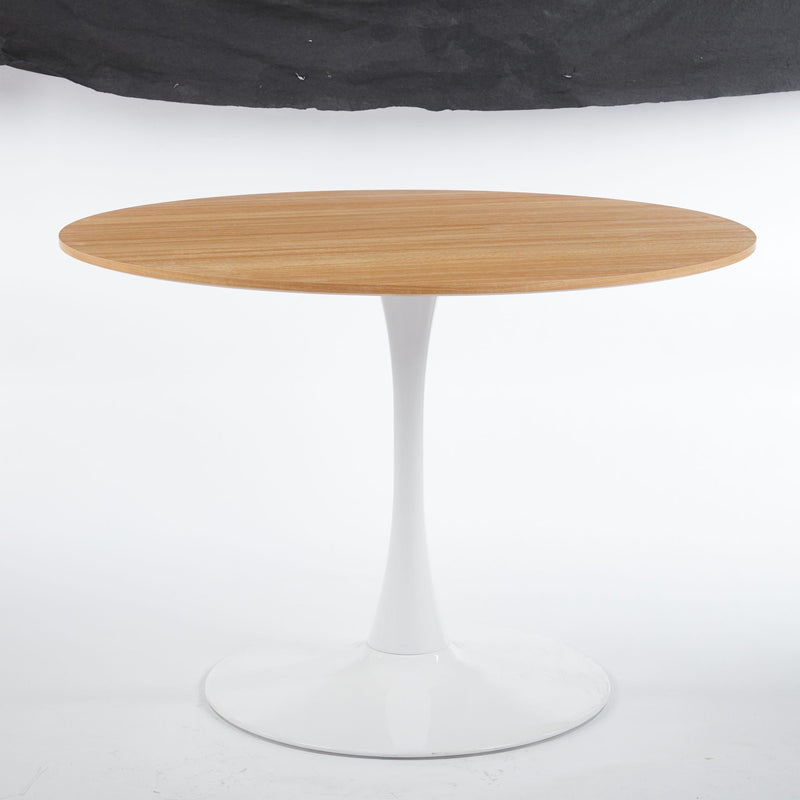 Mid-Century Tulip Dining Table With Round Top