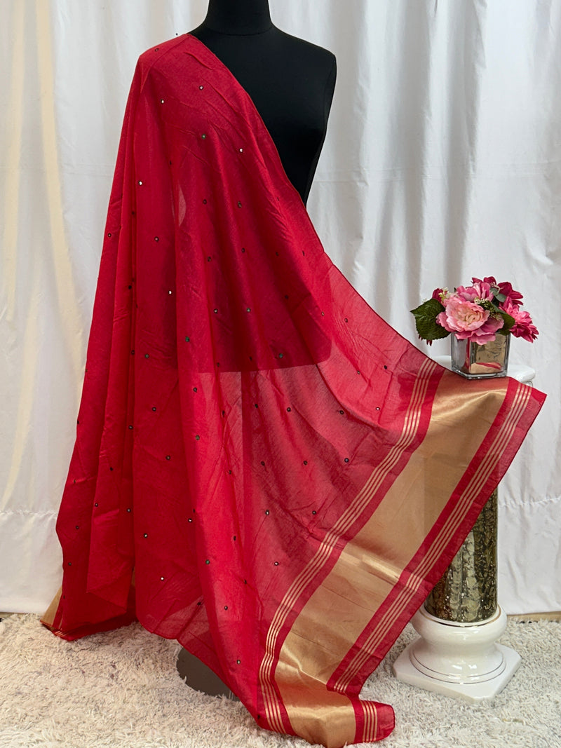 Dark pink dupatta