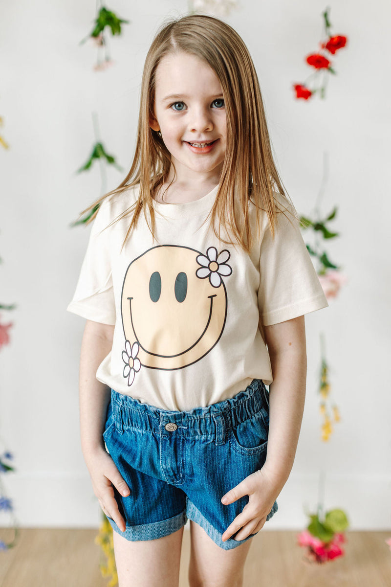 Big Smiley w/ Flowers - Child Tee