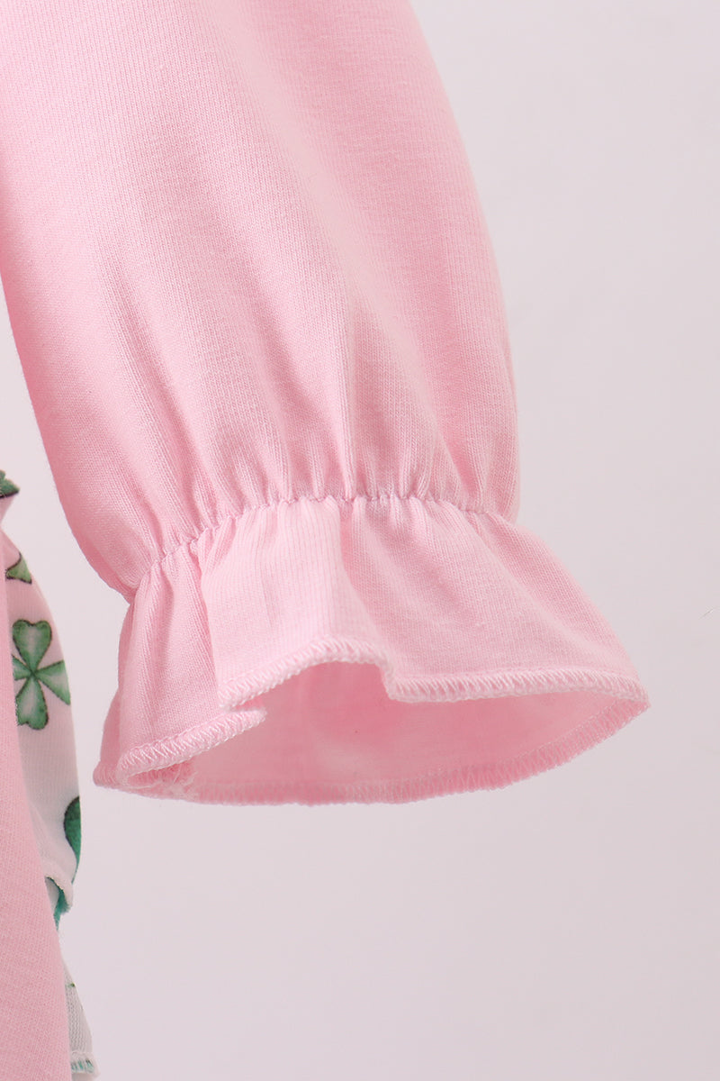 Pink clover glitter ruffle bubble
