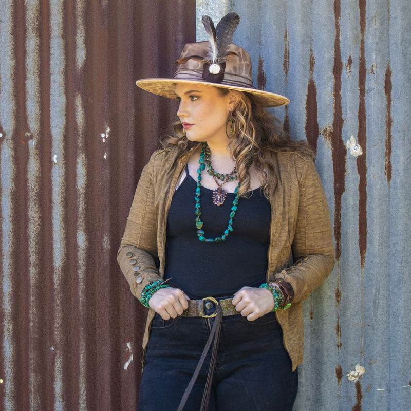 Natural Turquoise Stretch Bracelet w/ Feather 809k