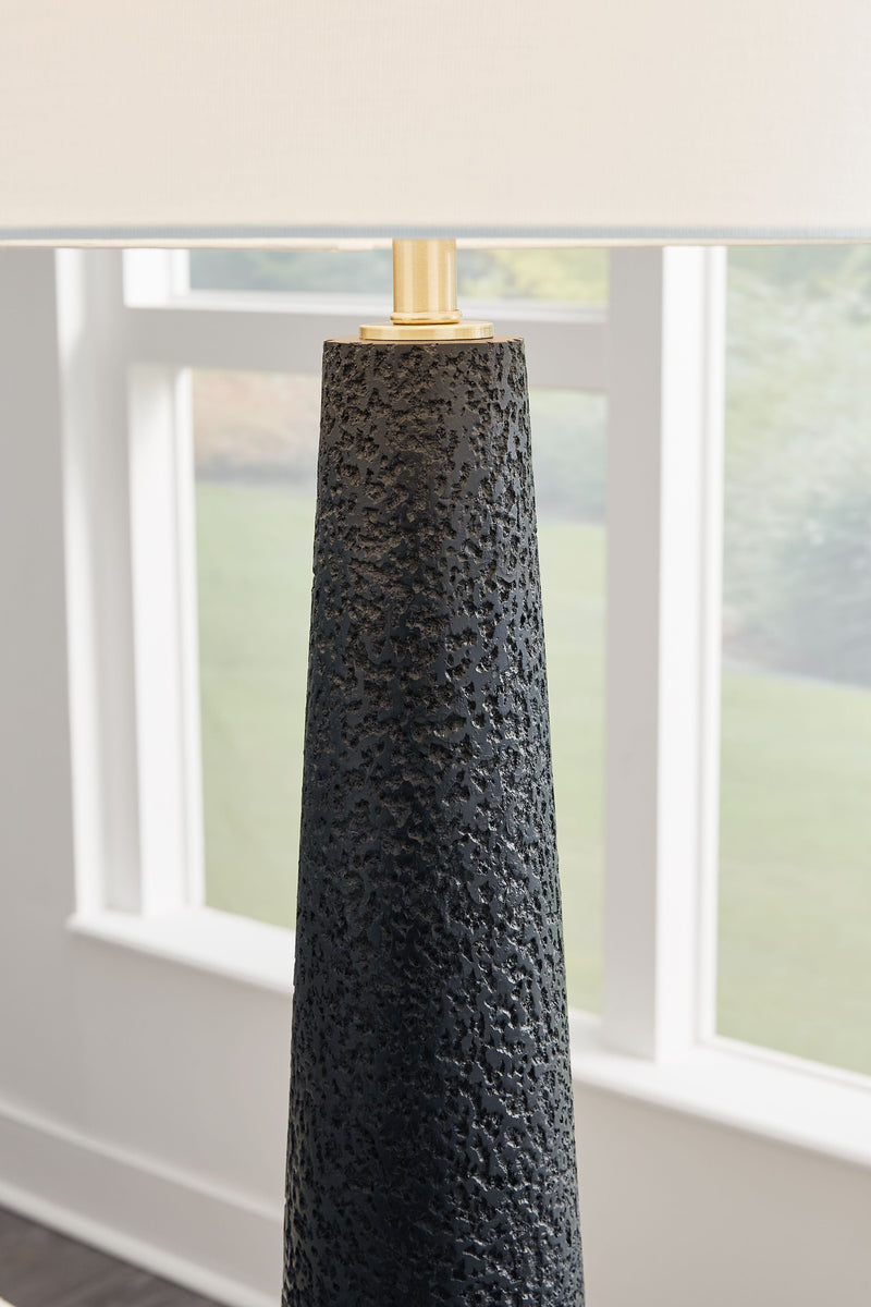 Hallburg - Poly Floor Lamp - Black