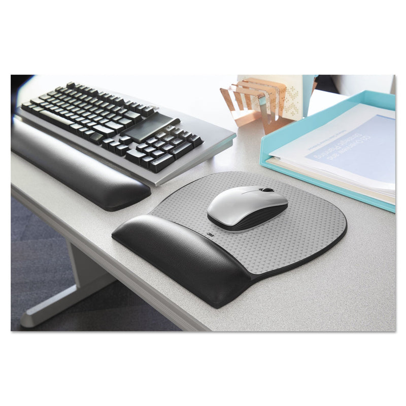 3M Antimicrobial Gel Large Mouse Pad with Wrist Rest, 9.25 x 8.75, Black