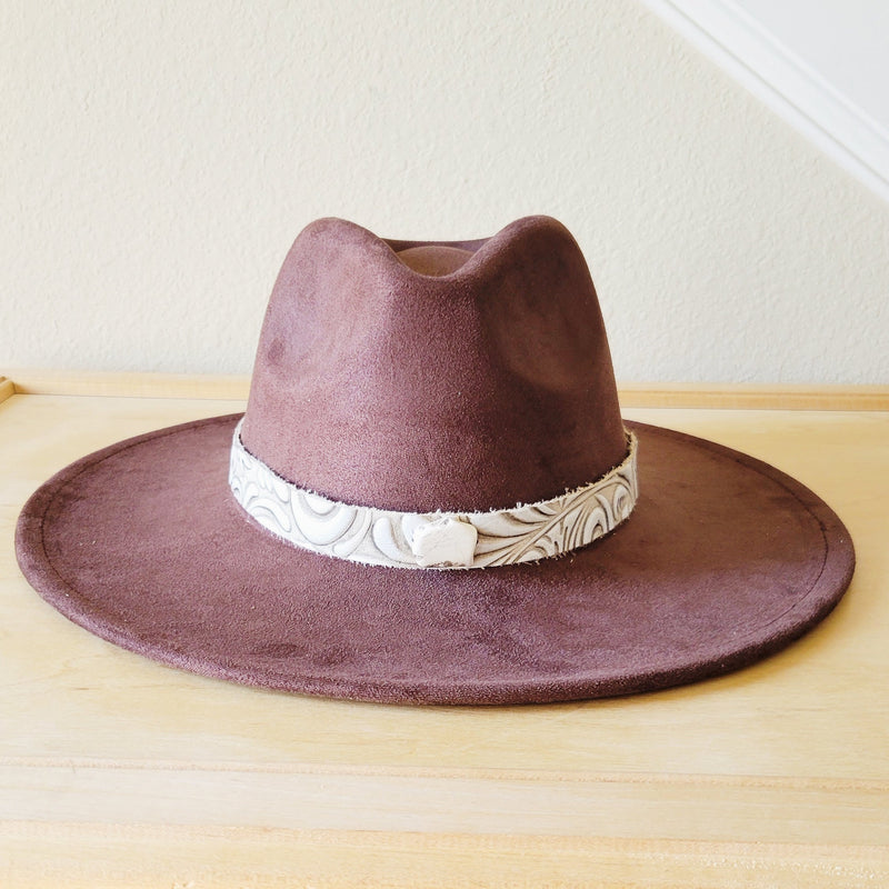 **Sandy White Floral Embossed Leather Hat Band w/ Turquoise Slab 951b