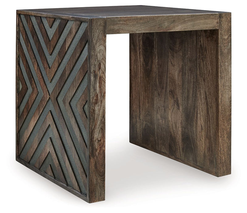 Dreggan - Square End Table - Brown