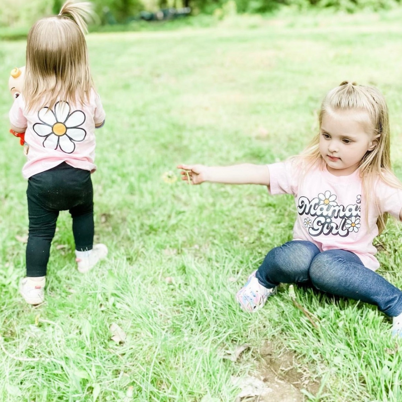 Daisy - Mama's Girl - w/ Full Daisy on Back - Child Tee
