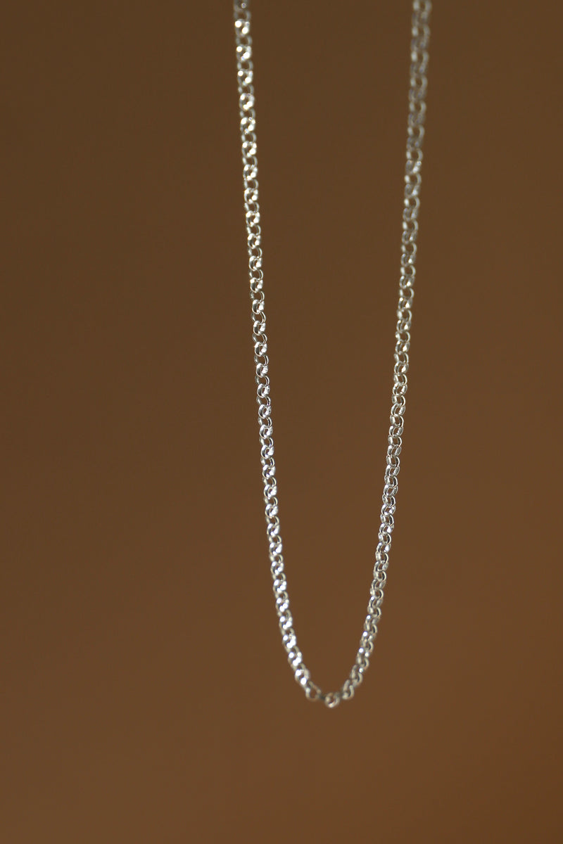 SILVER ROLO CHAIN NECKLACE