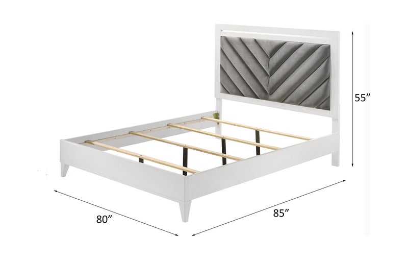 Chelsie - Bed