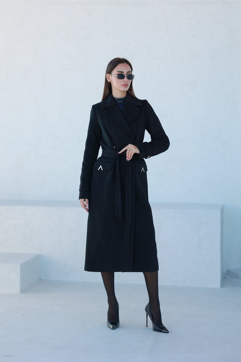 Alaska Classic Cashmere Blend Overcoat in Black