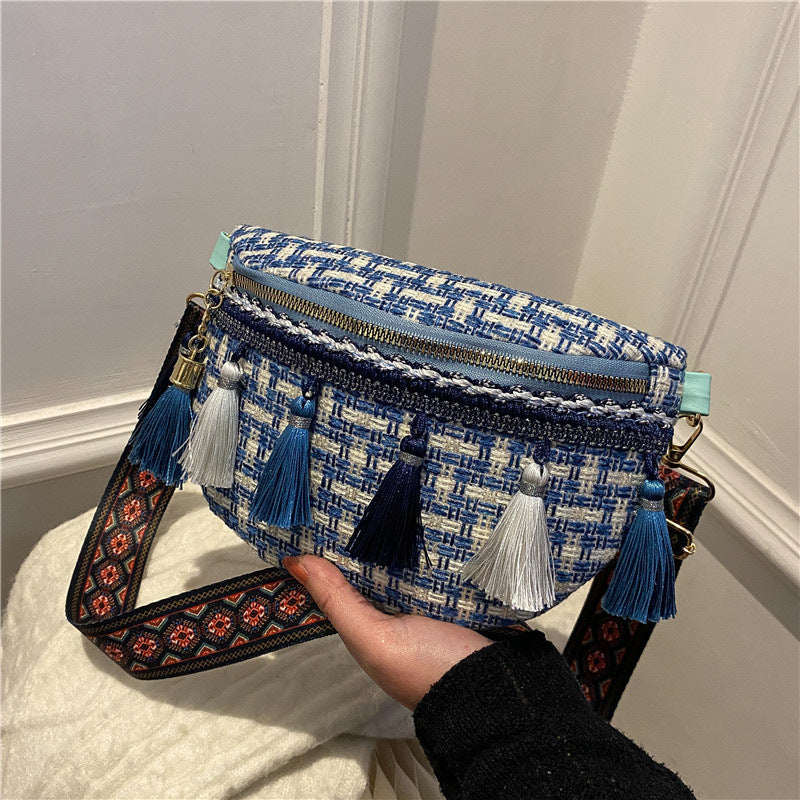 Casual Travel Tassel Woven Shoulder Bag