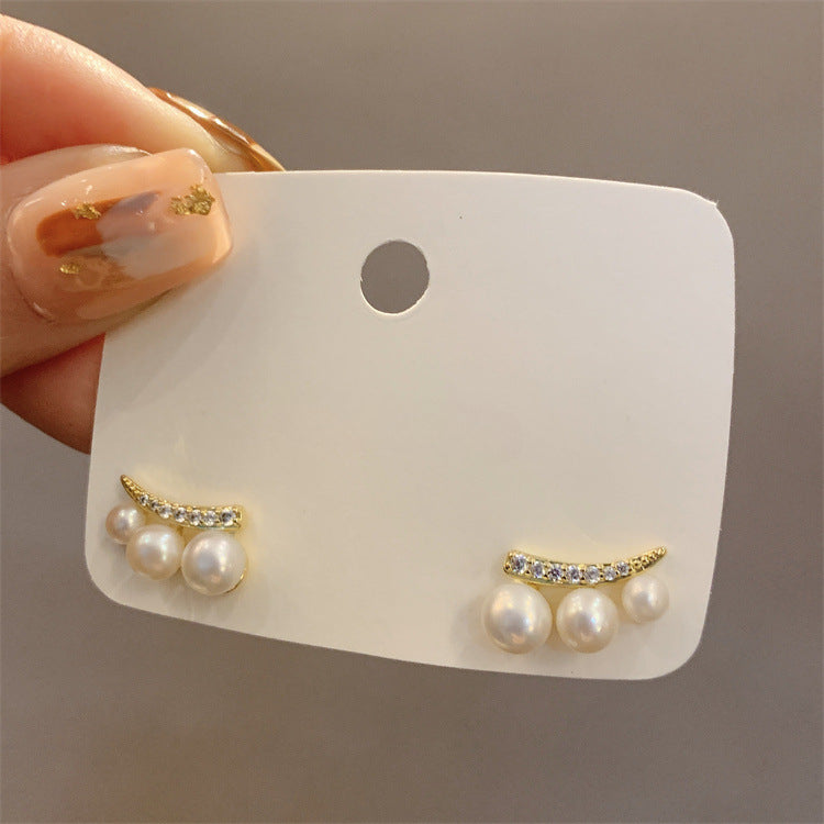 White Pearl Stud Earring