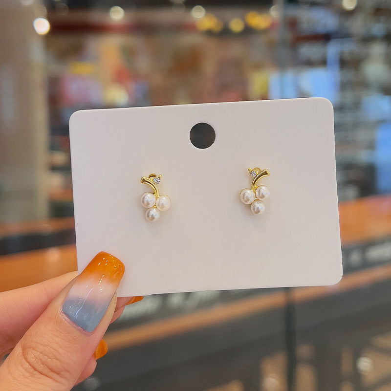 Fashion Grape Pearl Earrings for Women
