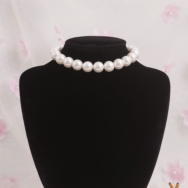 Vintage Designer Choker Women Chunk Pearl Necklace