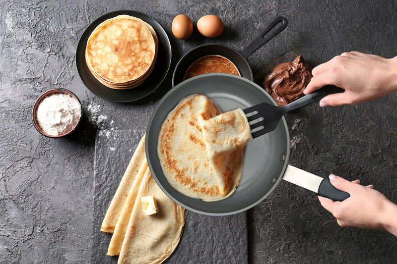 MASTERPAN Ceramic Nonstick Frypan & Skillet with Chefs Handle, 8" (20cm)