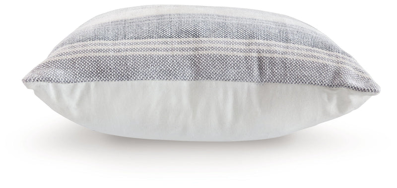 Adikus - Pillow