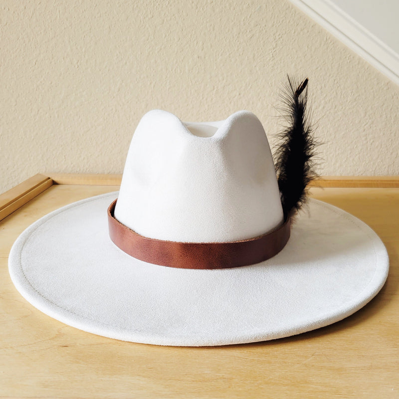 Brown Leather Hat Band w/ Feather Accents 952m