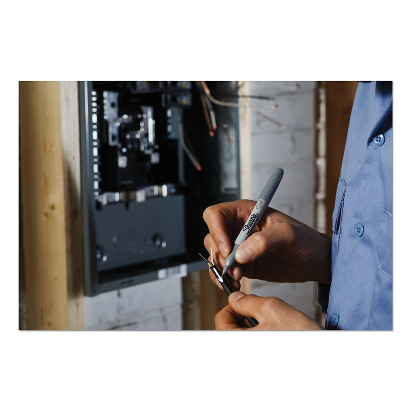 Sharpie Metallic Fine Point Permanent Markers, Fine Bullet Tip, Blue-Green-Red, 6/Pack