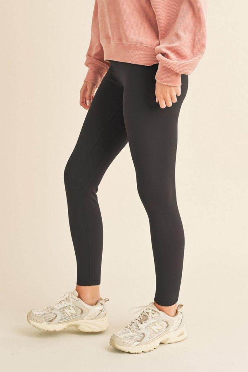 Yelete Full Size Fleece Lined High Waisted Leggings for Comfort