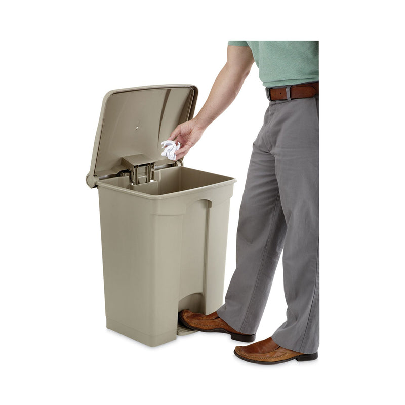 Safco Large Capacity Plastic Step-On Receptacle, 17 gal, Tan