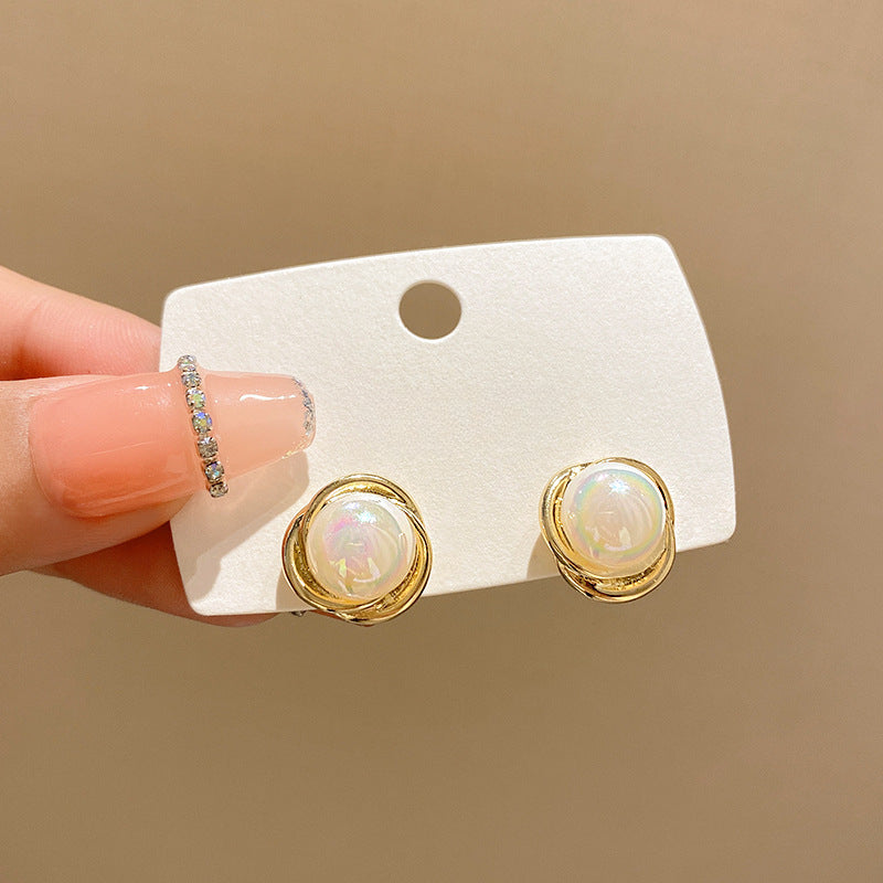 Round Pearl Elegant Earrings