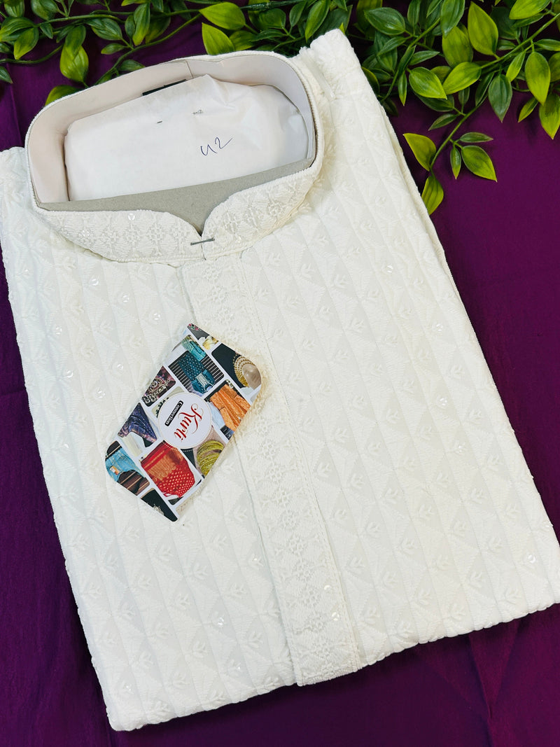 White chikankari short kurta