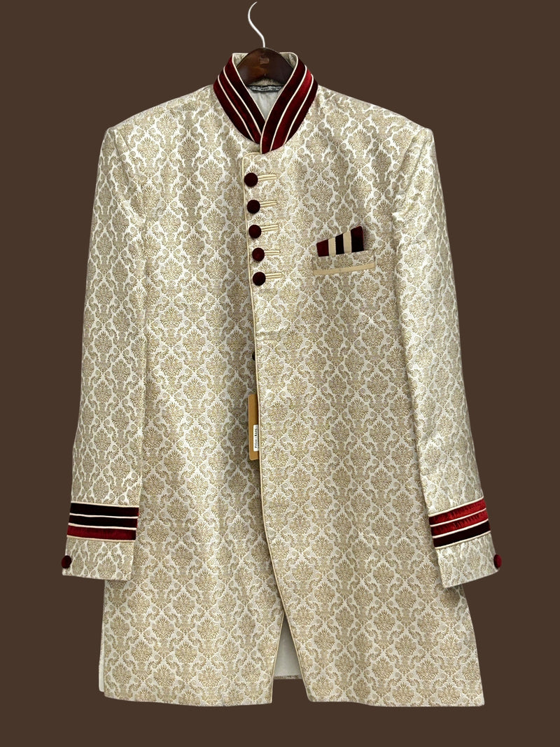 Size 40 : jodhpuri set with Maroon pant