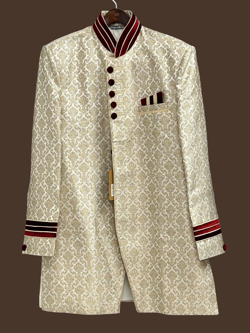 Size 40 : jodhpuri set with Maroon pant