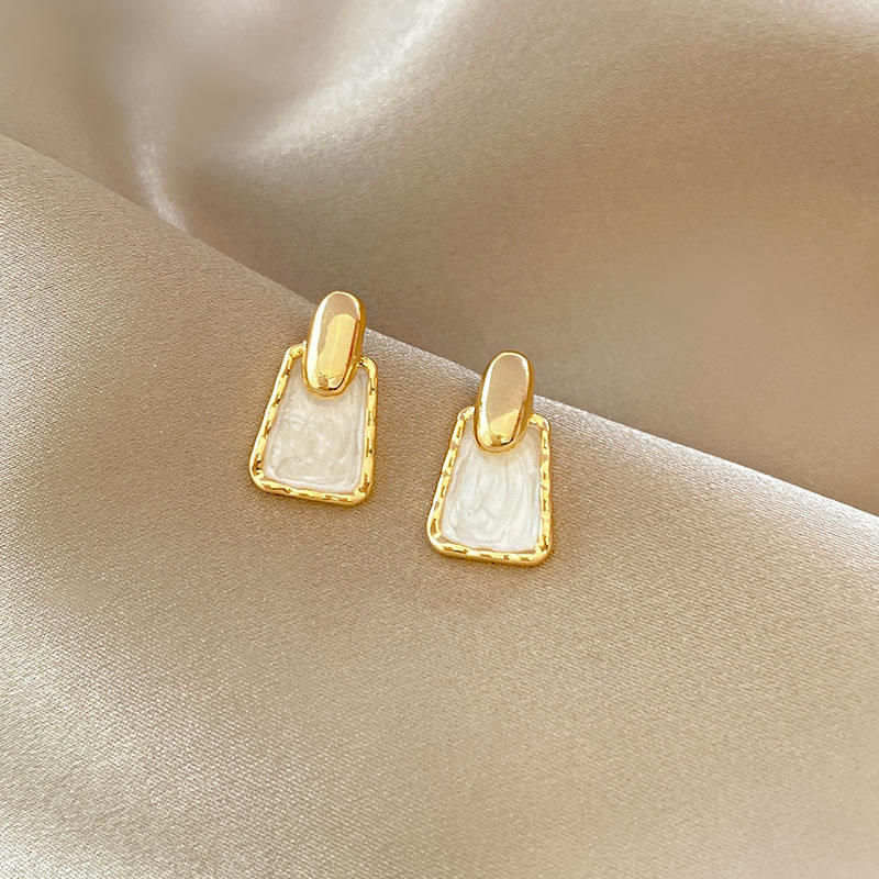 White Square Trapezoid Geometry Stud Earrings