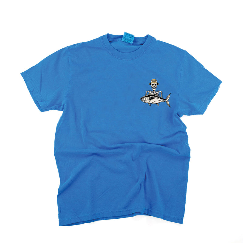 Fishing Skelly - Never Give Up (pf&b) - Comfort Colors Tee