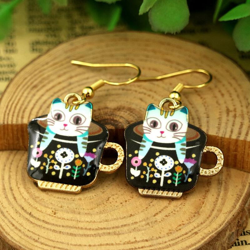 14K Gold Kitten in a Mug Hook Earrings