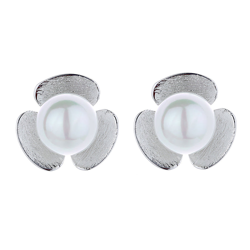 Sterling Silver Clover and Cultured Pearl Earring
