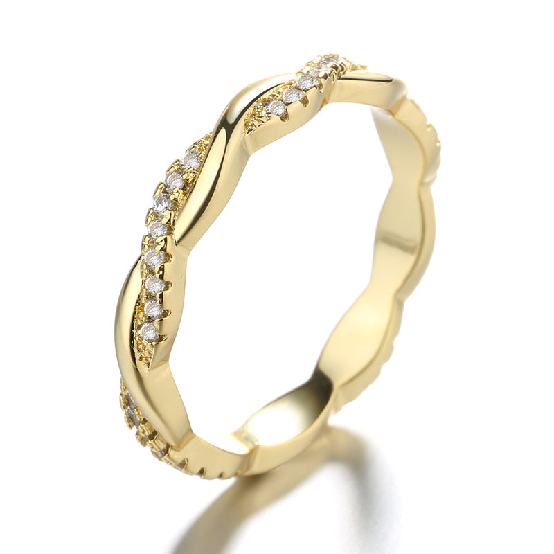 18K Gold Crossover Ring
