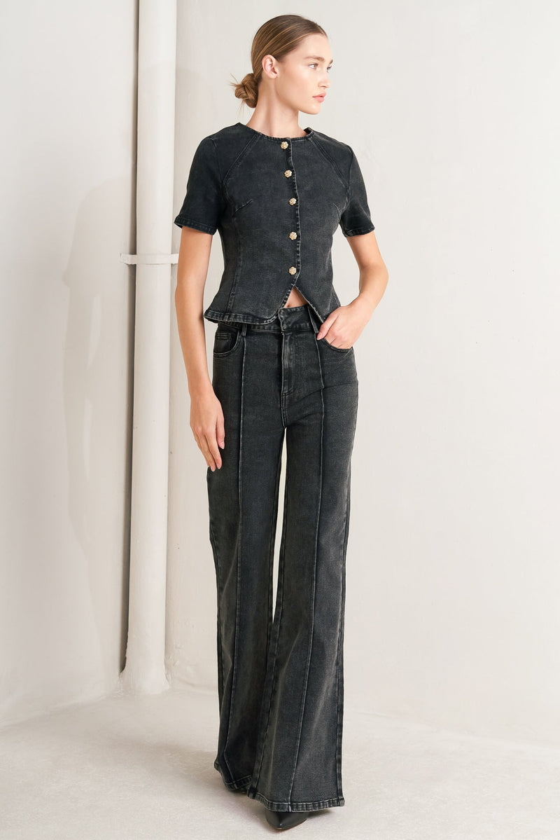 ELEGANT EVERYDAY LOOK DENIM JACKET