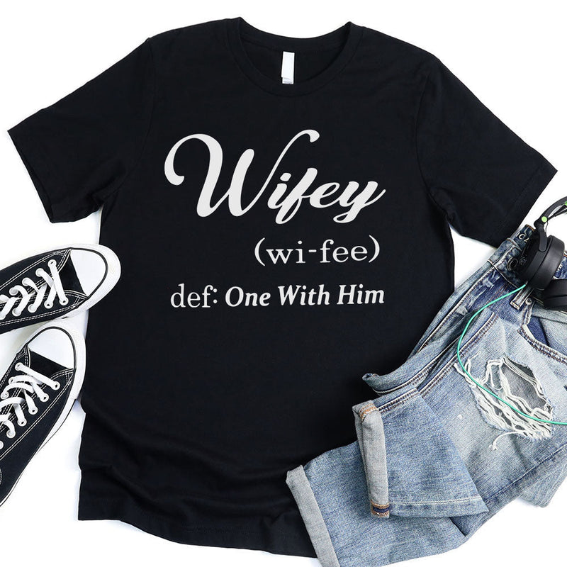 Hubby & Wifey Definition Couple T-shirt