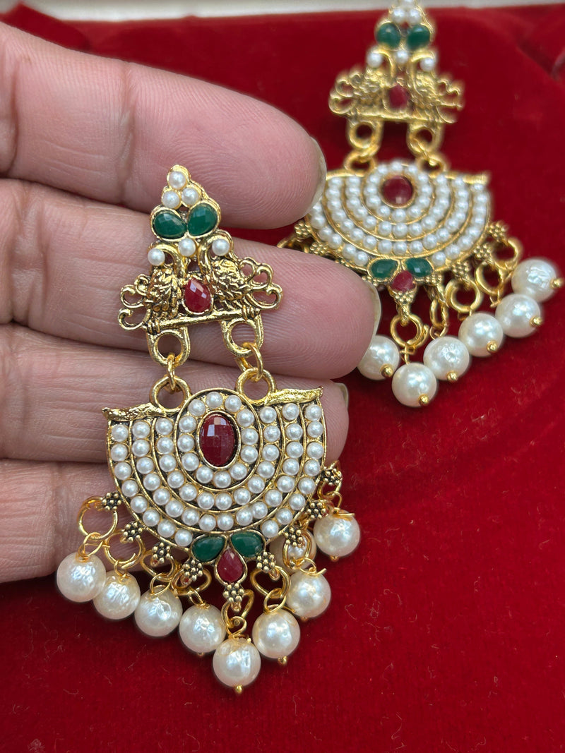 Pearl earrings