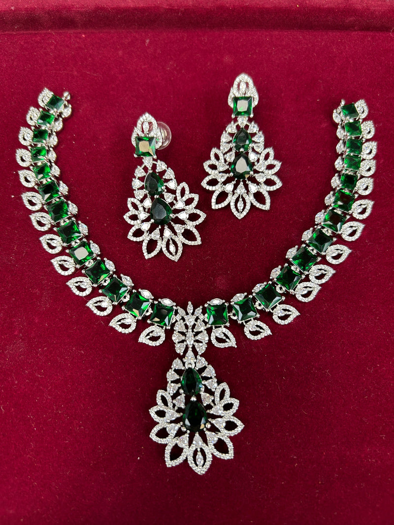 Statement necklace set