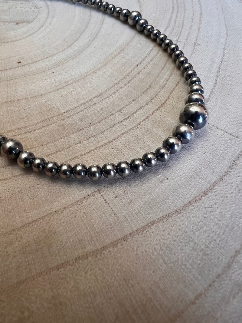Graduated Sterling pearl necklace - 22 inch