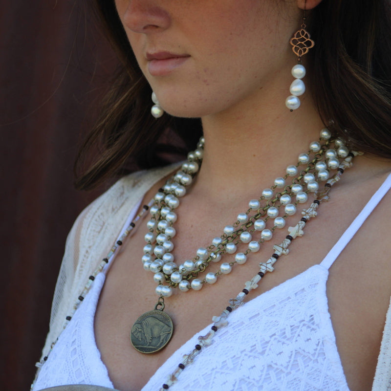 **Long Mother-of-Pearl Cross Necklace 259p