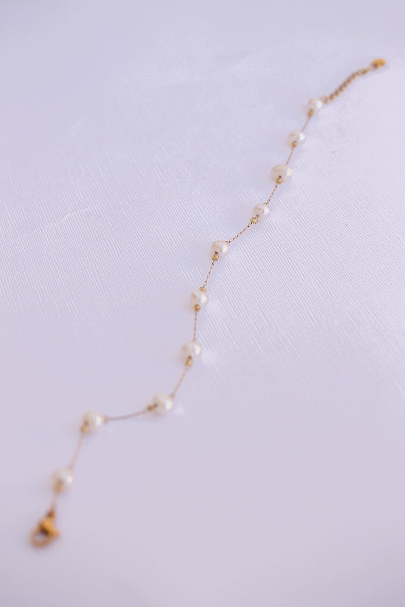 Aphrodite Anklet in Freshwater Pearl