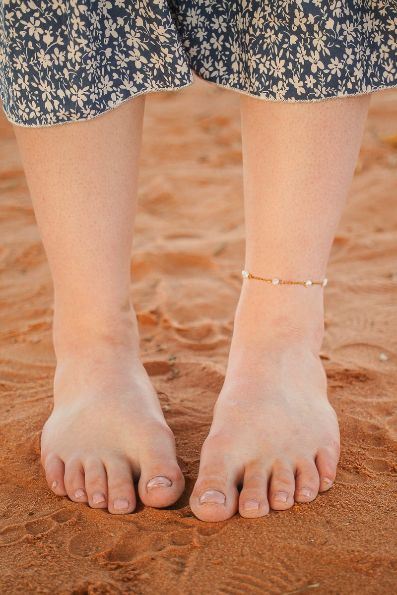 Evelynn Anklet in Freshwater Pearl