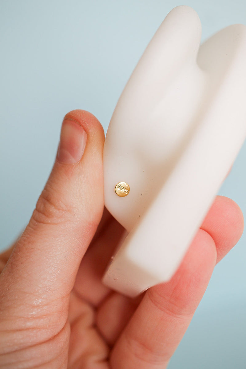 Callie Flat Back Stud