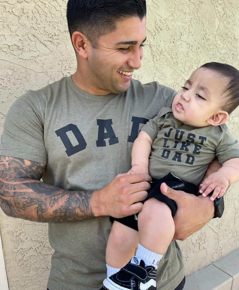 Dad - Arched Varsity - Unisex Tee